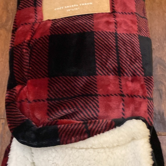 Plush and Sherpa Throw Blanket Plaid NEW - Picture 4 of 8